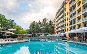 Hvd Viva Club Ultra All Inclusive - Private Beach & Free Parking